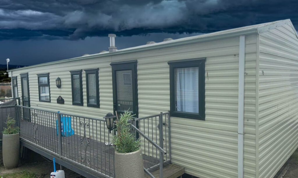 Are Static Caravans Safe in High Winds, Lightning, & Storms? 1 Are Static Caravans Safe in High Winds, Lightning, and Storms?